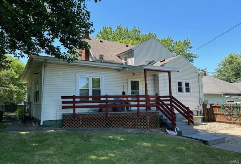 524 EIGHTH Street, Vandalia, Illinois 62471, 3 Bedrooms Bedrooms, 7 Rooms Rooms,2 BathroomsBathrooms,Residential,For Sale,EIGHTH,MAR23037210