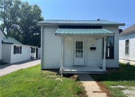 124 Jefferson Street, Vandalia, Illinois 62471, 1 Bedroom Bedrooms, 4 Rooms Rooms,1 BathroomBathrooms,Residential,For Sale,Jefferson,MAR24048935