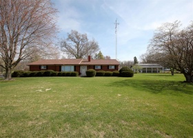 671 Il 185, Vandalia, Illinois 62471, 3 Bedrooms Bedrooms, 8 Rooms Rooms,2 BathroomsBathrooms,Residential,For Sale,Il 185,MAR24021222