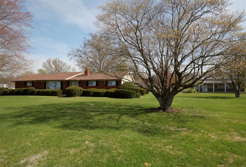 671 Il 185, Vandalia, Illinois 62471, 3 Bedrooms Bedrooms, 8 Rooms Rooms,2 BathroomsBathrooms,Residential,For Sale,Il 185,MAR24021222