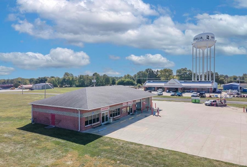 1410 Rock Island Avenue, Vandalia, Illinois 62471, ,Commercial Sale,For Sale,Rock Island,MAR23058572