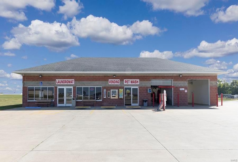 1410 Rock Island Avenue, Vandalia, Illinois 62471, ,Commercial Sale,For Sale,Rock Island,MAR23058572