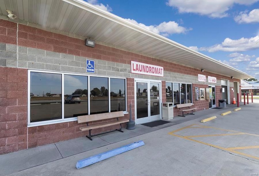 1410 Rock Island Avenue, Vandalia, Illinois 62471, ,Commercial Sale,For Sale,Rock Island,MAR23058572